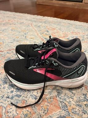 Brooks Women's Ghost Running Shoes - Black with Pink & Mint Highlights